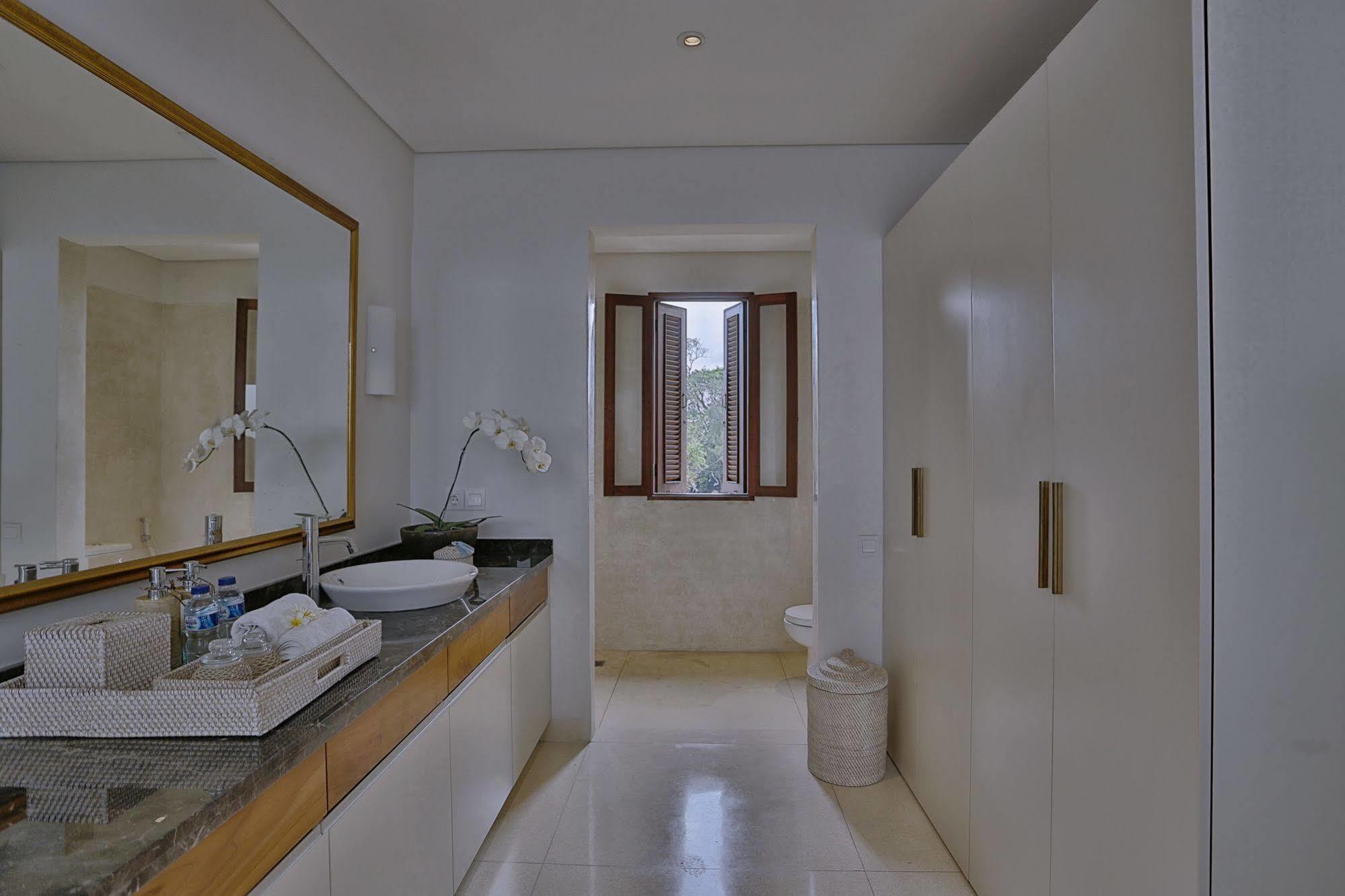 Villa Nikara Kuta Lombok Exterior foto